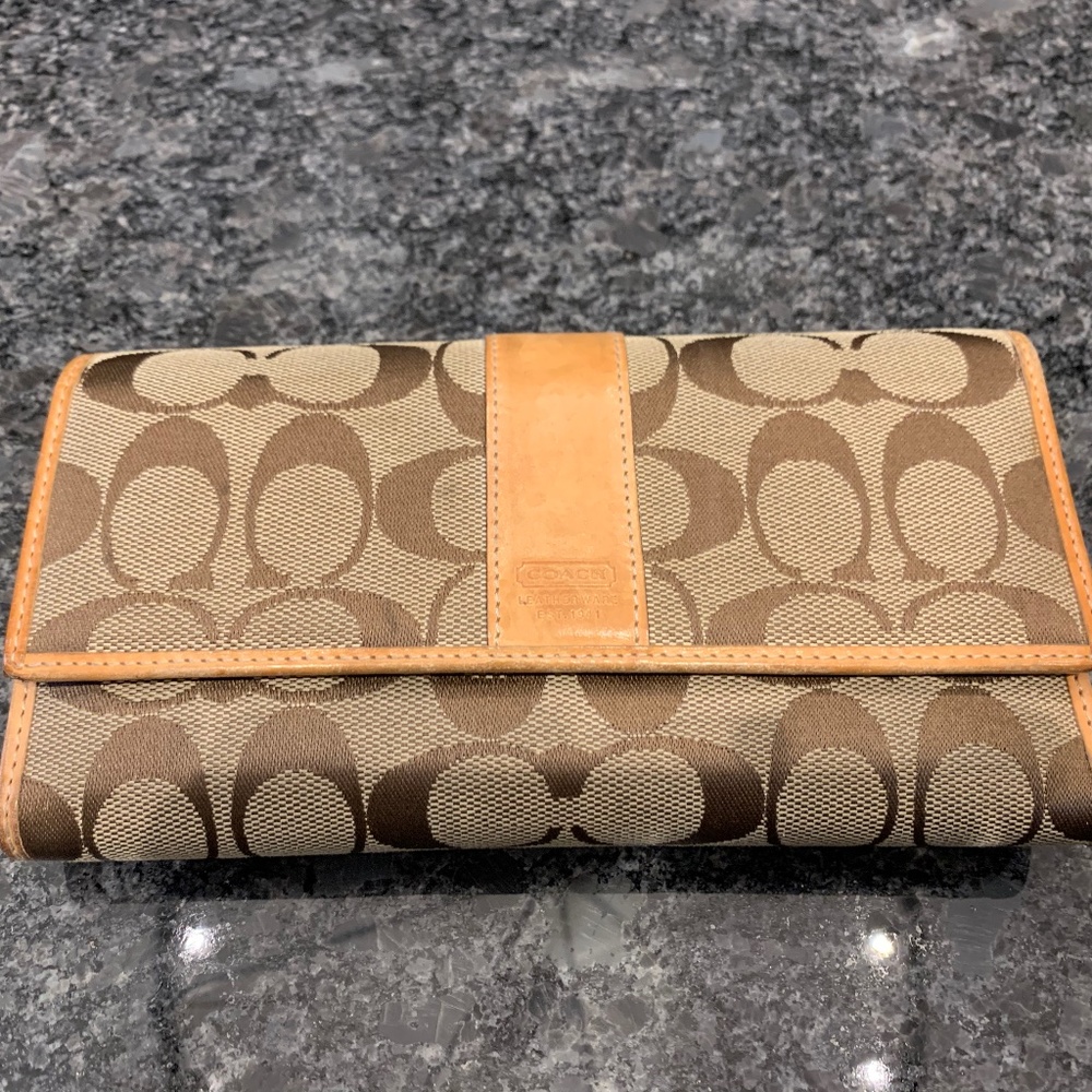 USED Coach Wallet